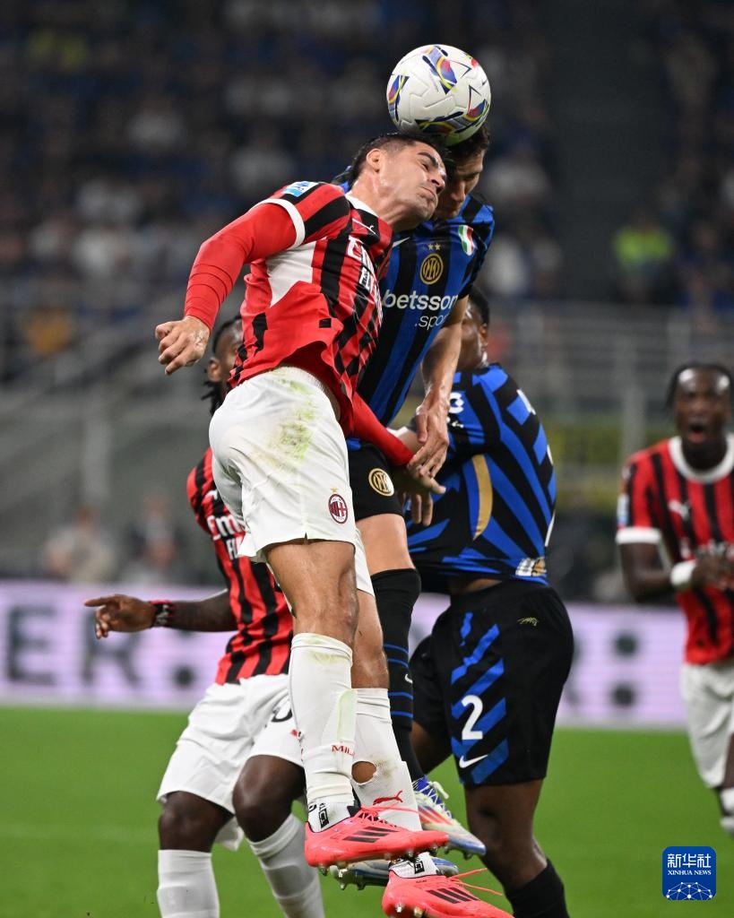 旗下球队乌拉圭第四级别联赛夺冠并升级，梅西、苏牙晒图祝贺（旗下球队夺得乌拉圭第4级别联赛冠军并成功升级，梅西与苏亚雷斯晒照致贺）