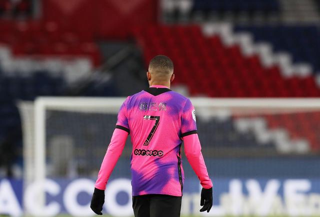 穆帅：我们发现的问题阿贾克斯都发现了，他们会变得更强（穆帅：阿贾克斯也洞悉这些问题，他们会变得更强大）