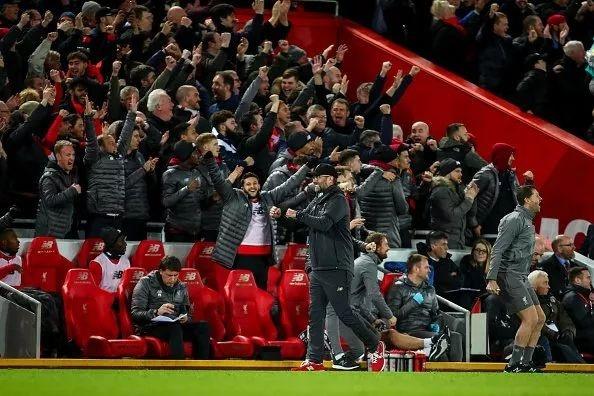 法尔克：赫内斯欣赏施洛特贝克，能否签下要看于帕的续约情况（法尔克：赫内斯青睐施洛特贝克，引进与否取决于于帕续约进展）