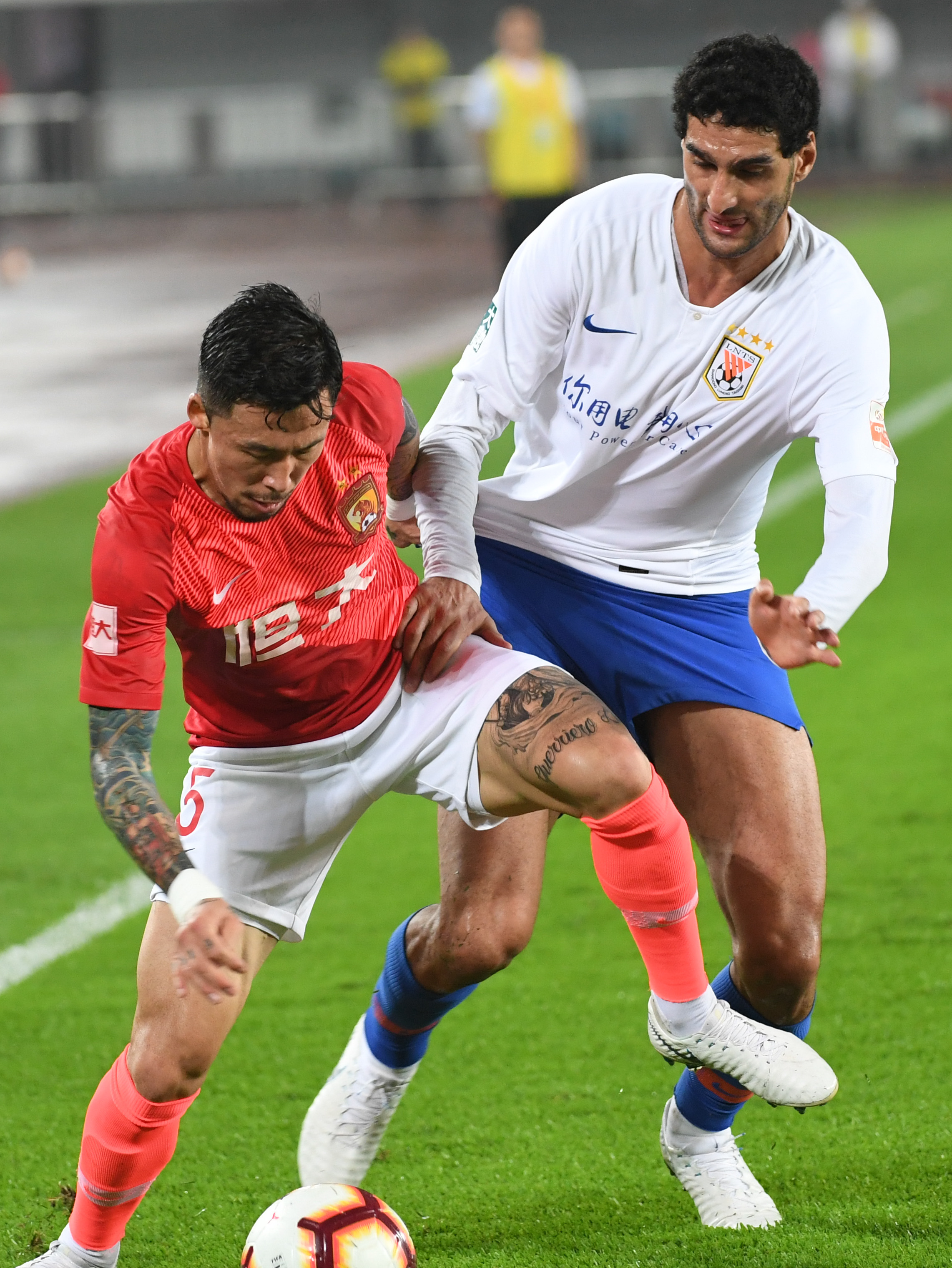 高清：英超阿森纳2-0 梅里诺传射萨卡破门（高清：英超阿森纳2-0取胜 梅里诺传射 萨卡建功）