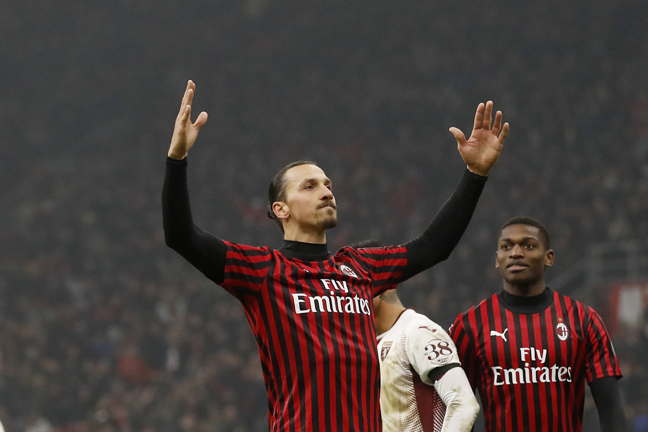 科贝：本轮西甲对阿隆索的未来至关重要，若战绩不佳可能下课（科贝：本轮西甲或成阿隆索去留分水岭，若表现不佳恐被解任）