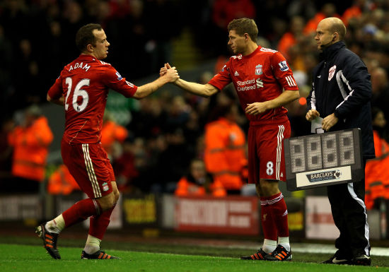 FC首尔官方：我们向球迷致歉，亚冠战绩低迷理应接受批评（FC首尔官方致歉：亚冠表现不佳，接受球迷批评）